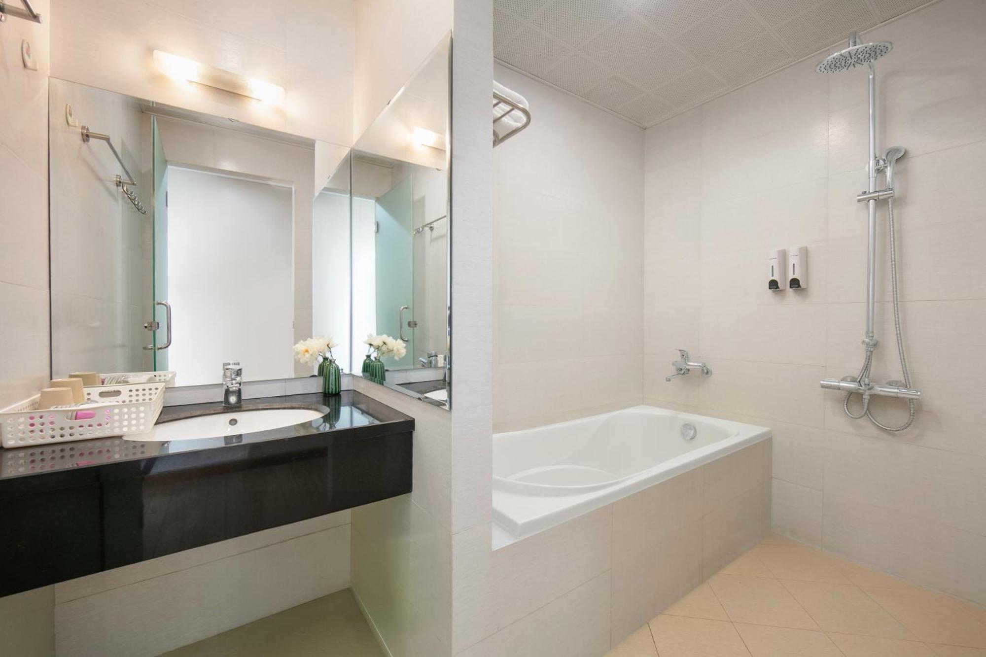 Hb Serviced Apartment - 121B Quan Hoa Hanoi Eksteriør bilde